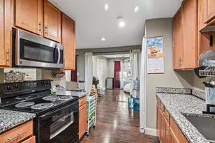 618 SE 3rd St, Grand Prairie, TX 75051 - Photo 11