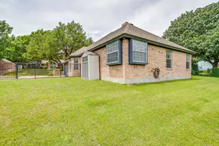 9928 Wandering Way St, Benbrook, TX 76126 - Photo 31