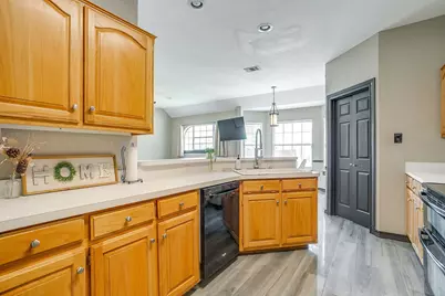 9928 Wandering Way Street, Benbrook, TX 76126 - Photo 19