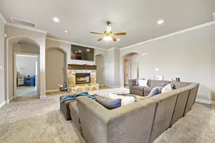 109 Mountain Vista Dr, Fort Worth, TX 76126 - Photo 5