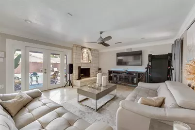 1911 White Rose Lane, Carrollton, TX 75007 - Photo 11