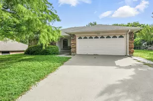 602 Valleyridge Ct, Decatur, TX 76234 - Photo 3