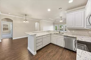 1916 Town Creek Cir, Weatherford, TX 76086 - Photo 5