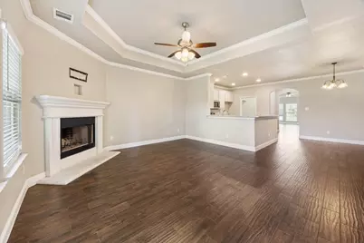 1916 Town Creek Circle, Weatherford, TX 76086 - Photo 17