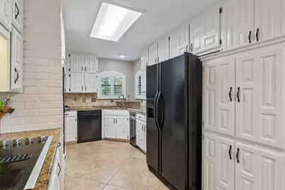 4008 Brookside Drive, Bedford, TX 76021 - Photo 9