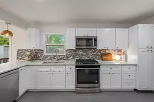 10846 Sharondale Dr, Dallas, TX 75228 - Photo 13