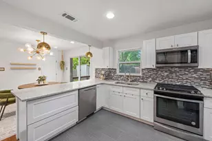 10846 Sharondale Dr, Dallas, TX 75228 - Photo 11