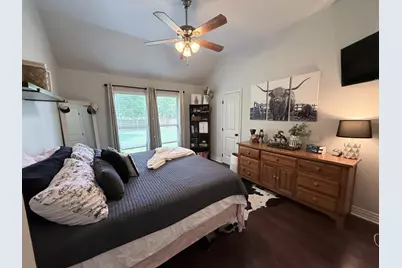 700 E Walcott Street, Pilot Point, TX 76258 - Photo 11