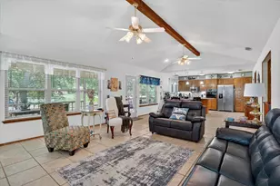 4204 Chaparral Ct, Granbury, TX 76049 - Photo 7