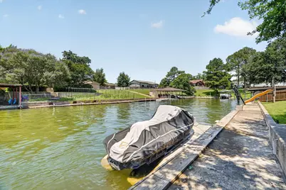 4204 Chaparral Court, Granbury, TX 76049 - Photo 23