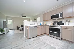 6701 Waterhill Ln, Fort Worth, TX 76179 - Photo 5