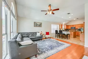 5713 Trinity Ln, Haltom City, TX 76137 - Photo 15