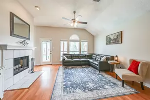 5713 Trinity Ln, Haltom City, TX 76137 - Photo 13