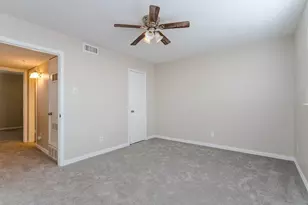 9808 Valley Meadow Pl, Dallas, TX 75220 - Photo 25