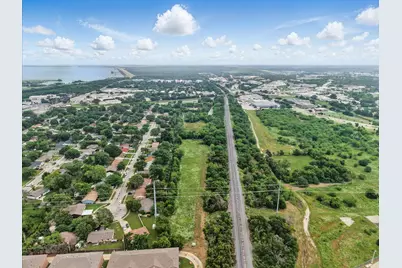 1205 N Mill Street, Lewisville, TX 75057 - Photo 15
