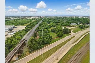 1205 N Mill Street, Lewisville, TX 75057 - Photo 5