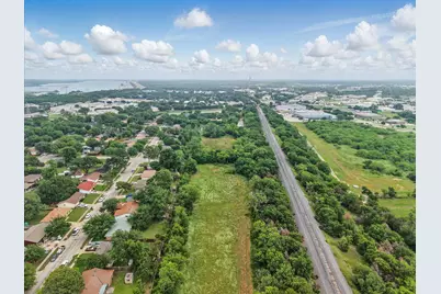 1205 N Mill Street, Lewisville, TX 75057 - Photo 17