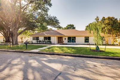 7017 Serrano Drive, Fort Worth, TX 76126 - Photo 3