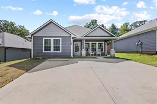 608 E Shepherd St, Denison, TX 75021 - Photo 3