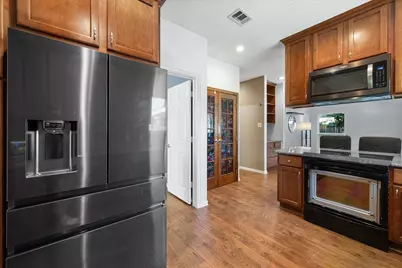 4111 Highgrove Drive, Arlington, TX 76001 - Photo 13