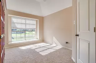 1802 Yucatan Dr, Granbury, TX 76048 - Photo 35