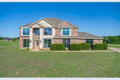 1802 Yucatan Drive, Granbury, TX 76048 - Photo 3