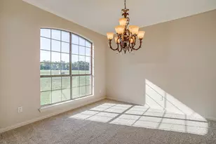 1802 Yucatan Dr, Granbury, TX 76048 - Photo 5