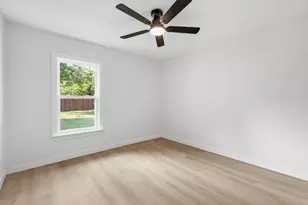 2109 Hedgerow St, Arlington, TX 76010 - Photo 11