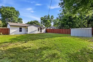2109 Hedgerow St, Arlington, TX 76010 - Photo 27