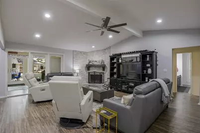 2010 Surrey Oaks Drive, Arlington, TX 76006 - Photo 19