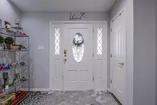 2010 Surrey Oaks Dr, Arlington, TX 76006 - Photo 5