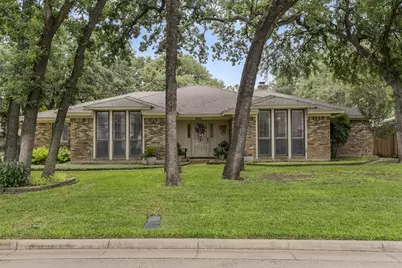 2010 Surrey Oaks Drive, Arlington, TX 76006 - Photo 1