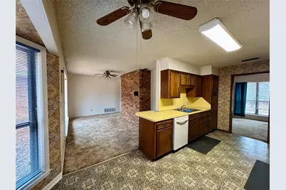 1304 W Wise Street, Bowie, TX 76230 - Photo 11