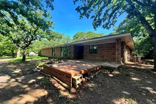 1304 W Wise St, Bowie, TX 76230 - Photo 1