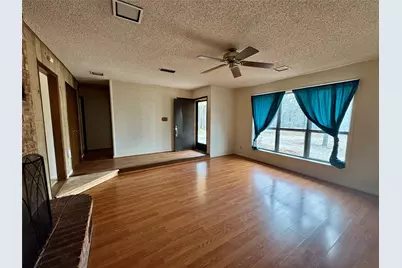 1304 W Wise Street, Bowie, TX 76230 - Photo 7