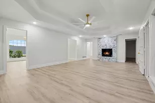1702 Surrey Ct, Garland, TX 75043 - Photo 5