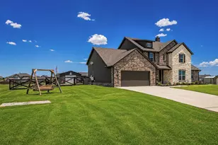 116 Spanish Moss Trl, Rhome, TX 76078 - Photo 3