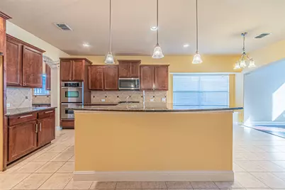 10611 Providence Drive, Frisco, TX 75035 - Photo 9
