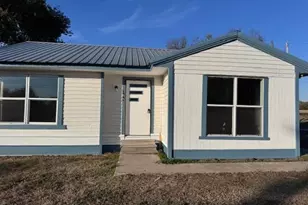 368 Dewey St, Deport, TX 75435 - Photo 1