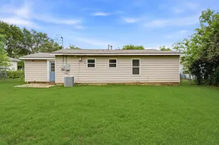 3729 Kris St, North Richland Hills, TX 76180 - Photo 33