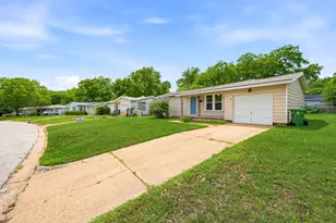 3729 Kris St, North Richland Hills, TX 76180 - Photo 15
