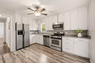 3729 Kris St, North Richland Hills, TX 76180 - Photo 9