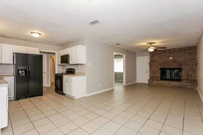 115 Brook Hollow Drive, DeSoto, TX 75115 - Photo 3