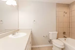 115 Brook Hollow Dr, DeSoto, TX 75115 - Photo 17
