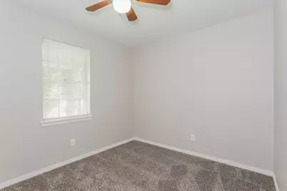115 Brook Hollow Drive, DeSoto, TX 75115 - Photo 13