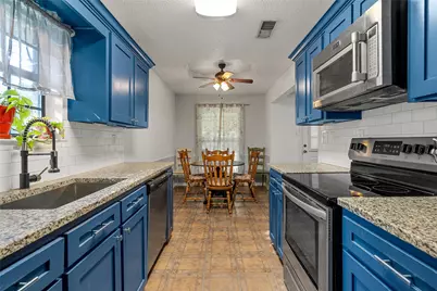 305 Elmwood Drive, Woodway, TX 76712 - Photo 5