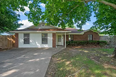305 Elmwood Drive, Woodway, TX 76712 - Photo 1