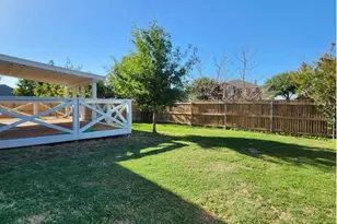 715 Daughters Dr, Burleson, TX 76028 - Photo 21