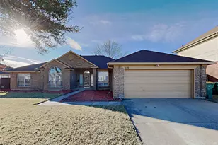 815 McComb Ln, Cedar Hill, TX 75104 - Photo 1