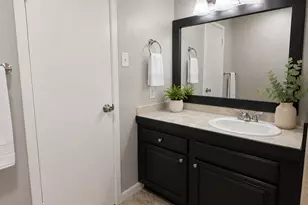 8601 Park Ln, Dallas, TX 75231 - Photo 7